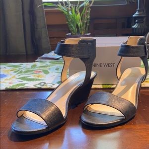 Women’s Nine West black sandal wedges